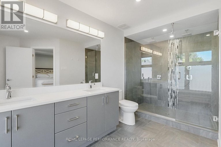 28824186/38-sunnymede-avenue/ottawa-westtunneys-pasture/ottawa/ontario/K1Y2L3_13