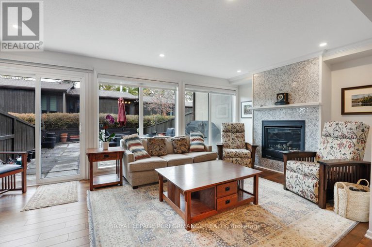 29039547/695-richmond-road/woodroffe/ottawa/ontario/K2A0G6_20