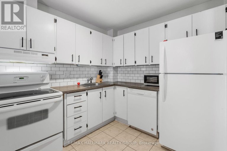 28884790/107-3445-uplands-drive/hunt-club/ottawa/ontario/K1V9N5_7