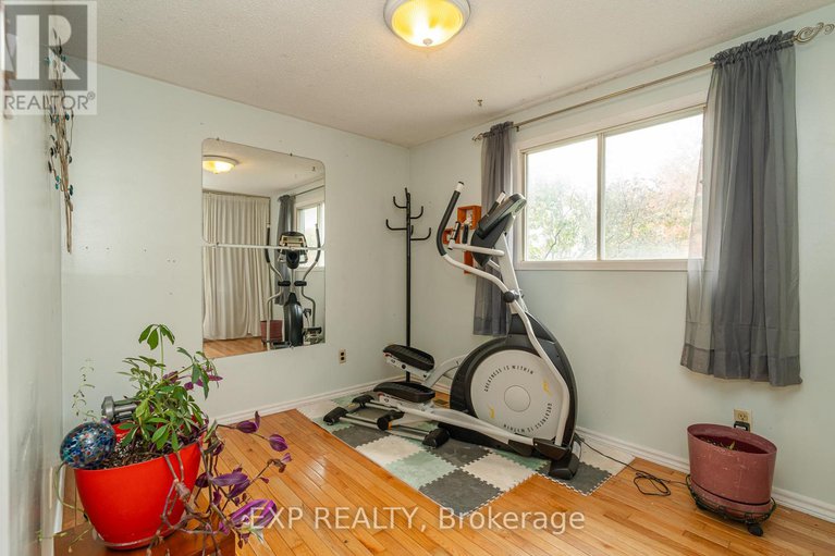 28989665/22-rickey-place/glencairnhazeldean/ottawa/ontario/K2L2E3_25