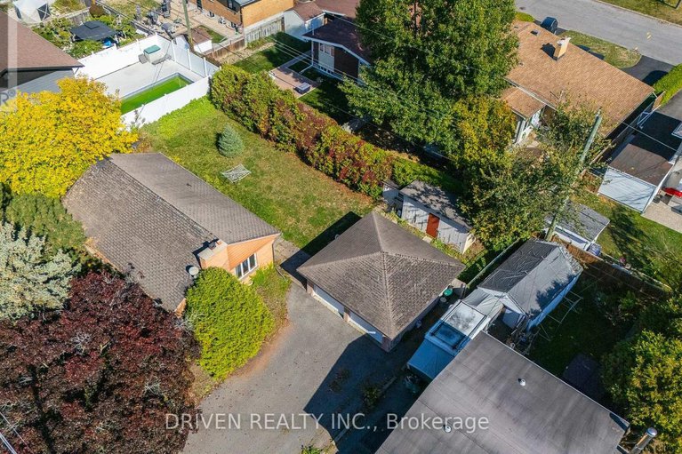 28997578/2175-st-laurent-boulevard/hawthorne-meadows/ottawa/ontario/K1G1A8_4