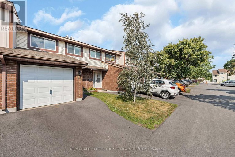 28555719/46-stokes-crescent/glencairnhazeldean/ottawa/ontario/K2L2Z4_2