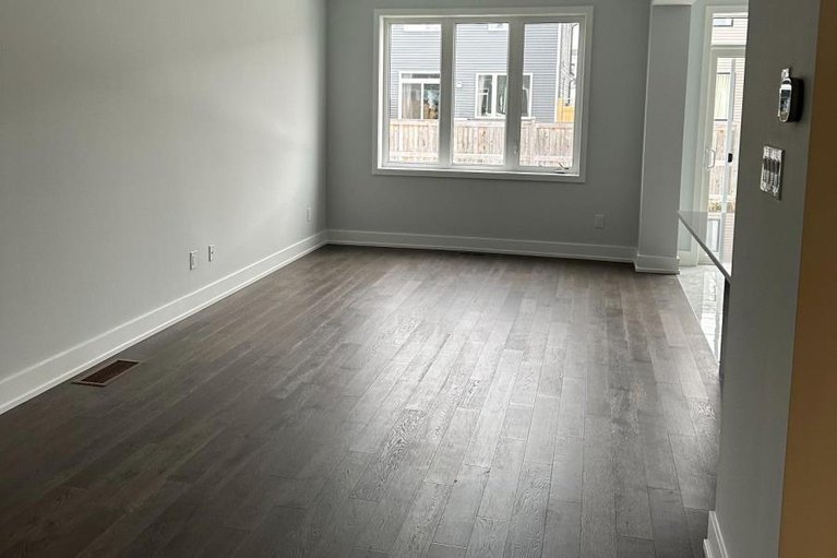 29123642/724-rouncey-road/emerald-meadowstrailwest/ottawa/ontario/K2S1B6_7