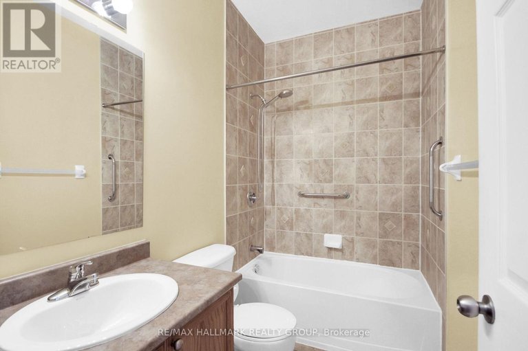 29671419/166-lamplighters-drive/cedargrovefraserdale/ottawa/ontario/K2J0H6_37