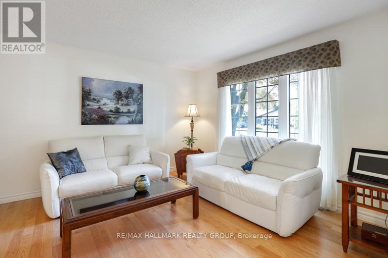 28911450/2-1240-pebble-road/south-keys/ottawa/ontario/K1V8V4_5