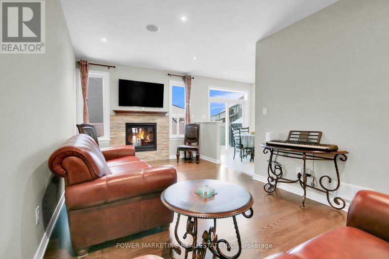 29254434/1076-cobble-hill-drive/cedargrovefraserdale/ottawa/ontario/K2J3L7_16