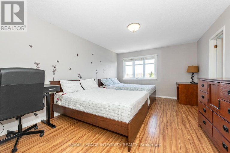 29667353/915-schooner-crescent/riverside-southgloucester-glen/ottawa/ontario/K1V1Y3_25