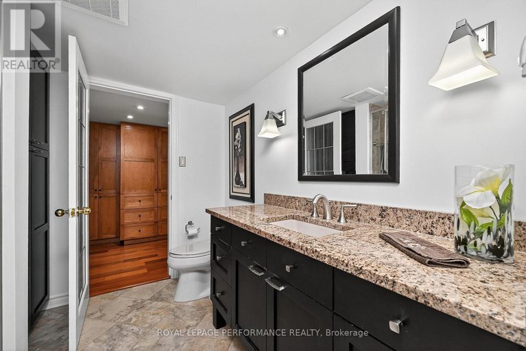 28999707/203-120-darlington-private/hunt-clubwestern-community/ottawa/ontario/K1V0X5_31