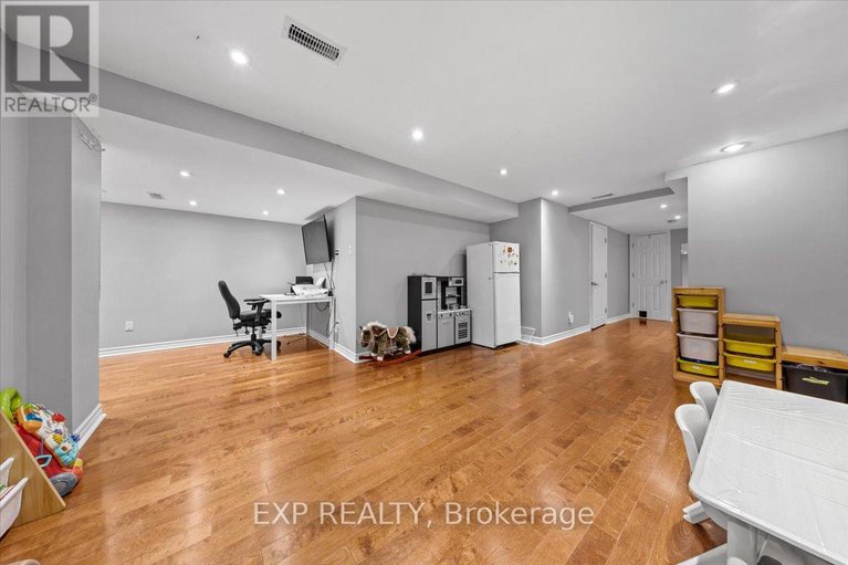 28594729/93-cedarock-drive/bridlewood/ottawa/ontario/K2M2H5_35