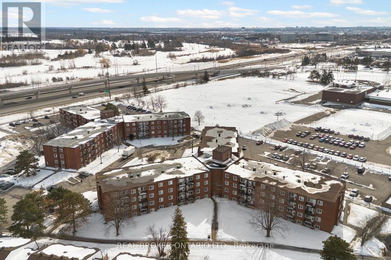 29437627/103c-2041-arrowsmith-drive/beacon-hill-south/ottawa/ontario/K1J7V7_31