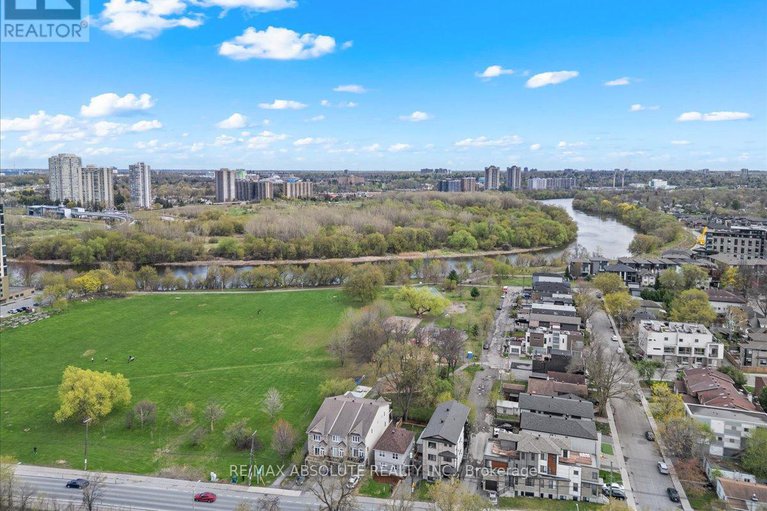 28502090/142-lees-avenue/ottawa-east/ottawa/ontario/K1S0C3_30