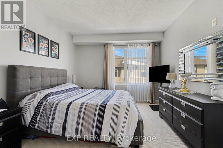 29445824/301-310-jatoba-private/emerald-meadowstrailwest/ottawa/ontario/K2V0E7_22