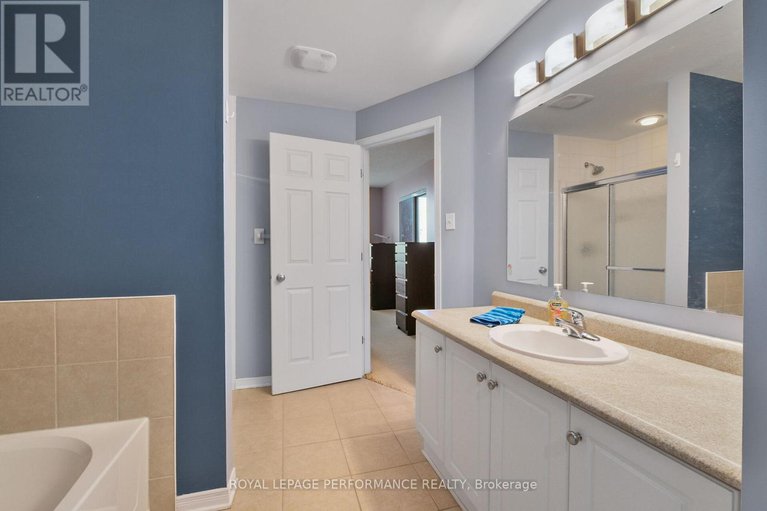 28731329/7-2086-valin-street/springridgeeast-village/ottawa/ontario/K4A0C1_12