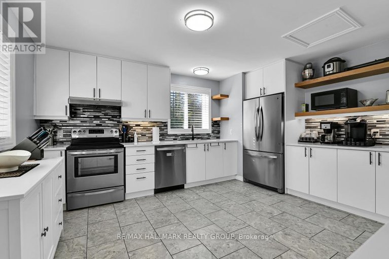 29355182/3710-paden-road/rideau-twp-s-of-reg-rd-6-w-of-mccordick-rd/ottawa/ontario/K0A2T0_17