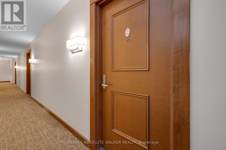 29622136/1003-195-besserer-street/sandy-hill/ottawa/ontario/K1N0B6_3