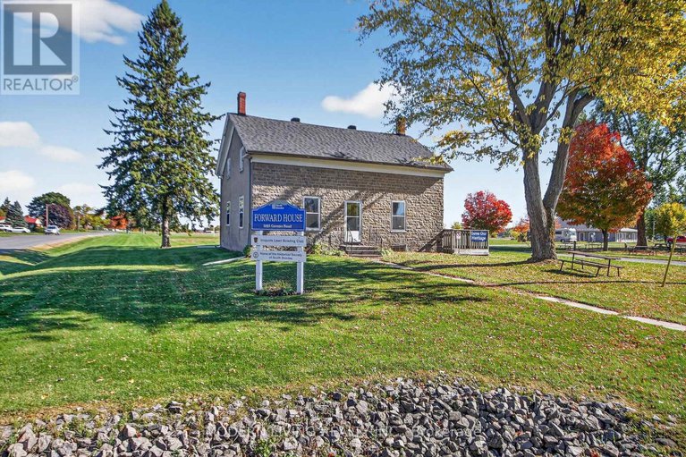 29003459/48-elizabeth-drive/iroquois/south-dundas/ontario/K0E1K0_37