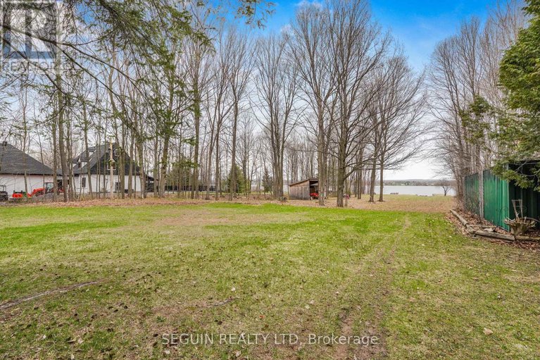 29677835/2865-front-road/east-hawkesbury/ontario/K6A2R2_4