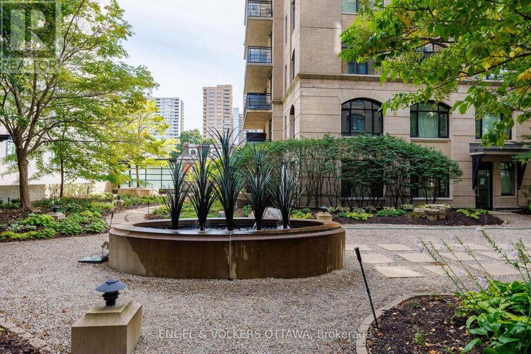 28911458/505-95-bronson-avenue/ottawa-centre/ottawa/ontario/K1R1E2_45