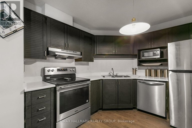 29414976/a-176-sherway-drive/pheasant-run/ottawa/ontario/K2J1W7_9