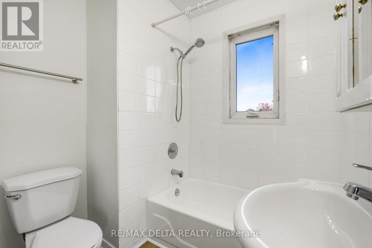 29050096/870-chapman-street/town-of-rockland/clarence-rockland/ontario/K4K1E6_18