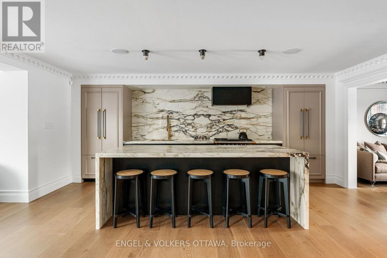 28092121/1041-brandywine-court/manotick-long-island-nicholls-island/ottawa/ontario/K4M1J2_8