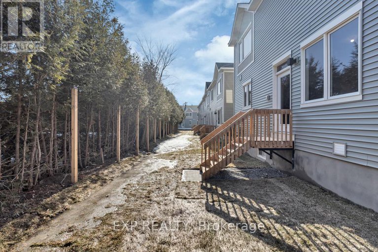 29363972/279-falsetto-street/mer-bleuebradley-estatesanderson-park/ottawa/ontario/K1W0S4_39