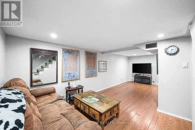 28782909/158-anna-avenue/carlington/ottawa/ontario/K1Z7V2_31