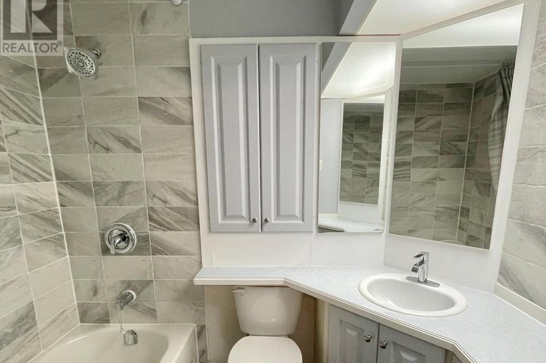 29040384/1203-1285-cahill-drive/south-keys/ottawa/ontario/K1V9A7_16