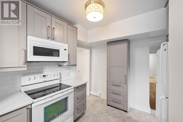 29674699/1a-180-augusta-street/sandy-hill/ottawa/ontario/K1N8C1_16