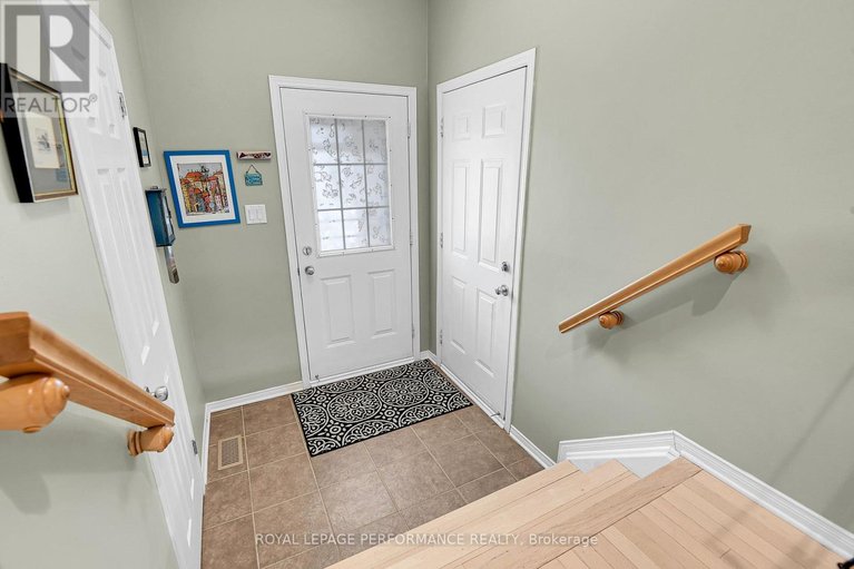 29647824/2104-liska-street/avalon-east/ottawa/ontario/K4A4J6_5