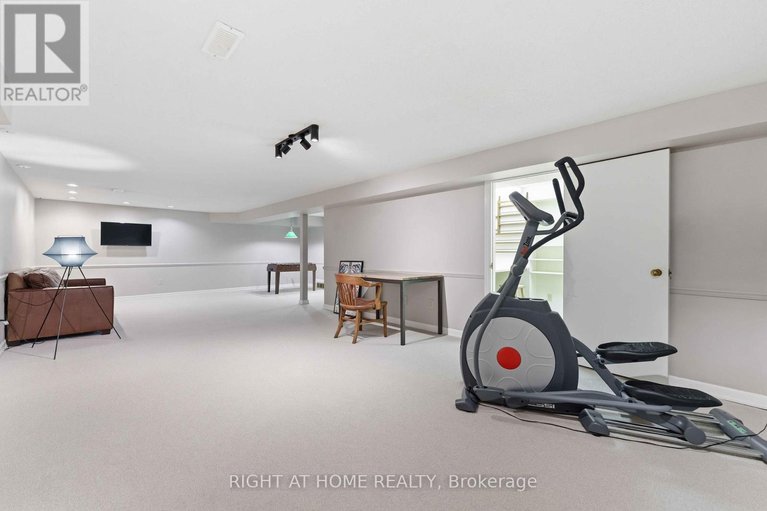 29633174/45-banting-way/beaverbrook/ottawa/ontario/K2K1P7_42