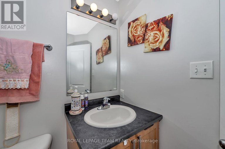 28509479/625-pepperville-crescent/emerald-meadowstrailwest/ottawa/ontario/K2M0E8_15