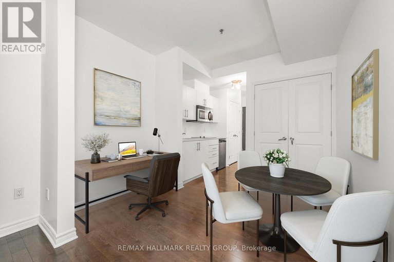 28790026/103-429-kent-street/ottawa-centre/ottawa/ontario/K2P1B5_16