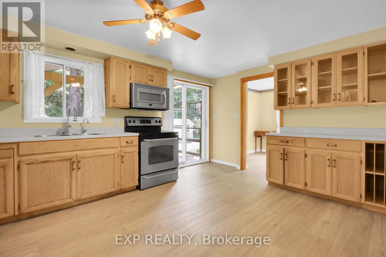 28592980/182-robertson-drive/lanark-highlands-lanark-village/lanark-highlands/ontario/K0G1K0_13