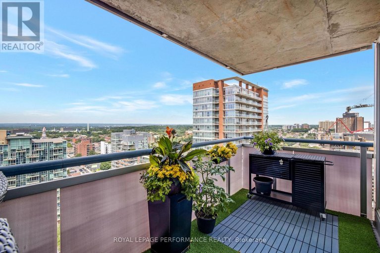 29535481/1905-160-george-street/lower-townbyward-market/ottawa/ontario/K1N9M2_41