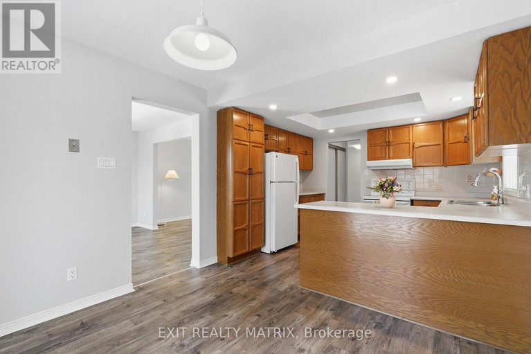 29434401/57-rosegarden-crescent/hunt-club-parkgreenboro/ottawa/ontario/K1T3A9_14