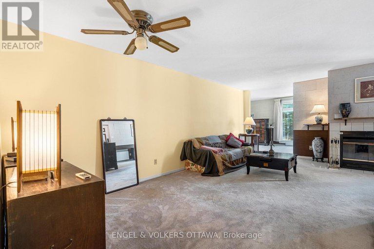 28776813/b-183-cumberland-street/lower-townbyward-market/ottawa/ontario/K1N7H2_12
