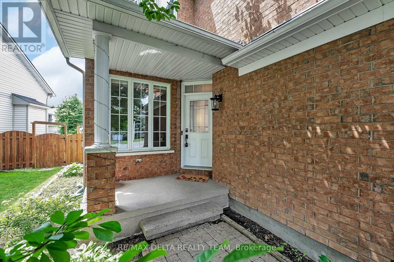28589205/1922-lobelia-way/springridgeeast-village/ottawa/ontario/K4A4R1_3