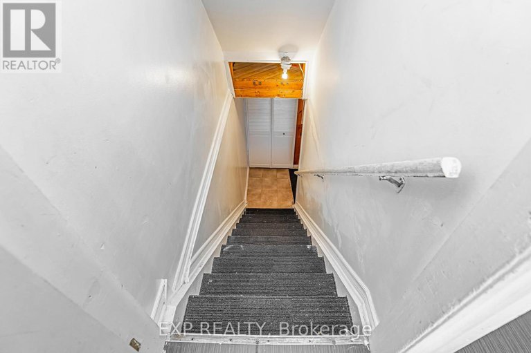 28896981/646-borthwick-avenue/castle-heightsrideau-high/ottawa/ontario/K1K2L9_21