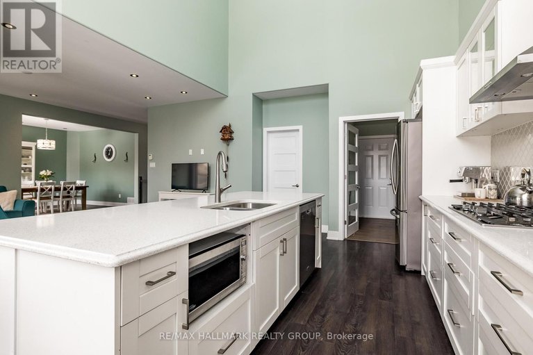 28347410/87-cobblestone-drive/village-of-russell/russell/ontario/K4R0B2_25