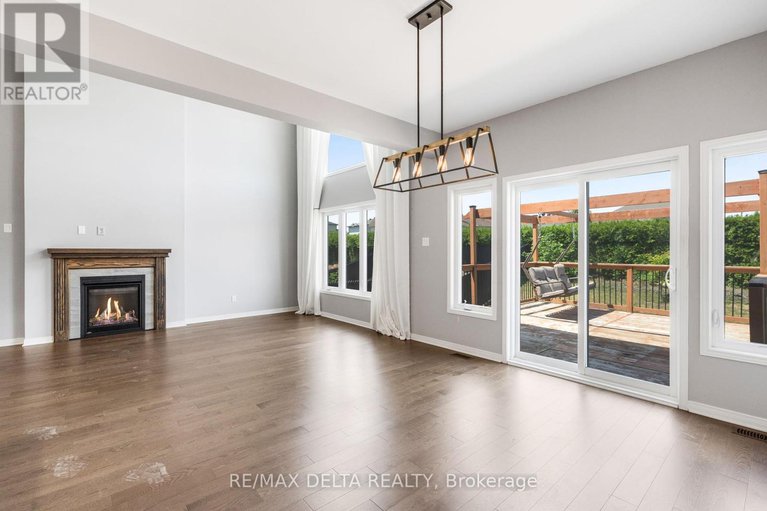 28584599/196-onyx-crescent/town-of-rockland/clarence-rockland/ontario/K4K0H5_13