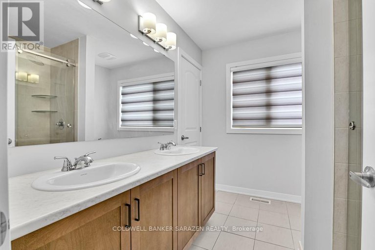 29389721/2052-elevation-road/half-moon-bay/ottawa/ontario/K2J6X1_27