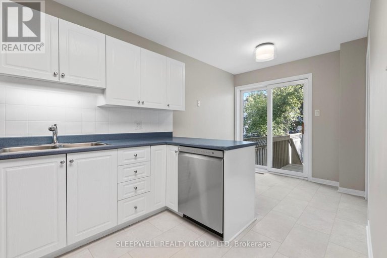28954129/41-kettleby-street/beaverbrook/ottawa/ontario/K2K3C4_9