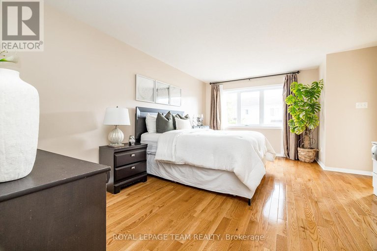 28974298/221-sorento-street/strandherd/ottawa/ontario/K2J0B5_18