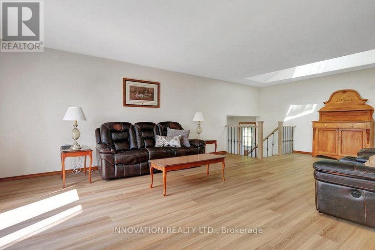 28665702/1565-lindsay-road/north-grenville-twp-kemptville-south/north-grenville/ontario/K0G1S0_10