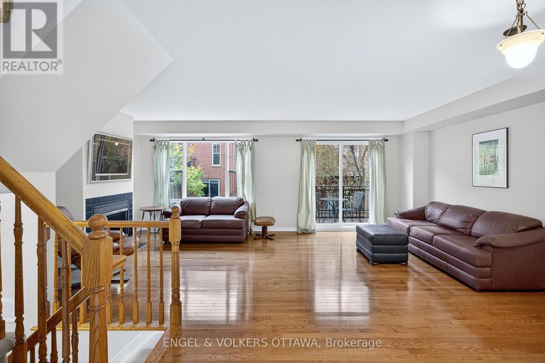 29030963/277-mart-circle/manor-park/ottawa/ontario/K1K4W2_18