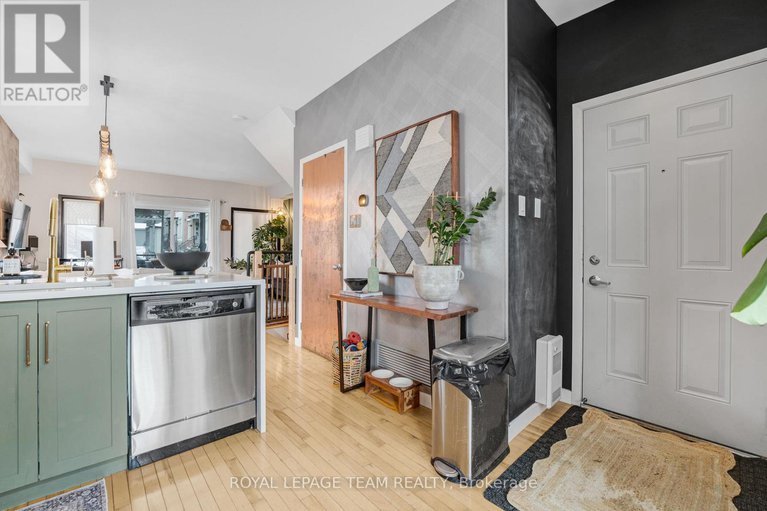 29249713/26-799-montreal-road-e/cfb-rockcliffe-and-area/ottawa/ontario/K1K0S9_7