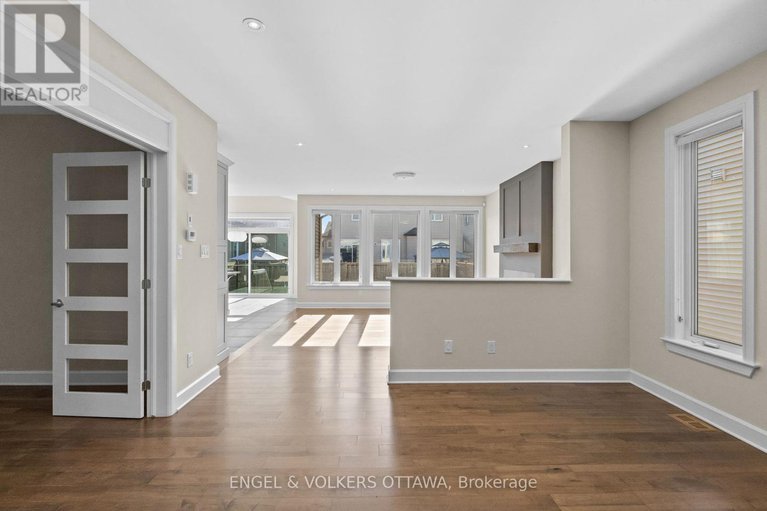 28995180/122-helen-rapp-way/blossom-parkkemp-parkfindlay-creek/ottawa/ontario/K1T0N4_6