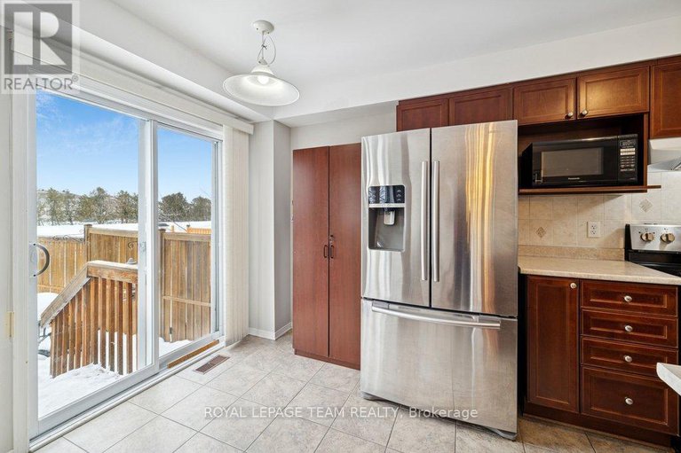 29392302/1493-demeter-street/fallingbrookgardenway-south/ottawa/ontario/K4A5C6_12