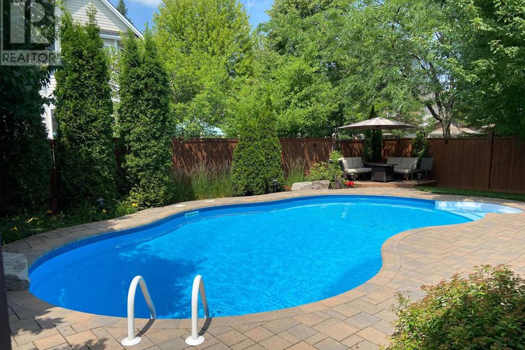 29374830/2224-merlot-way/springridgeeast-village/ottawa/ontario/K4A4S2_39